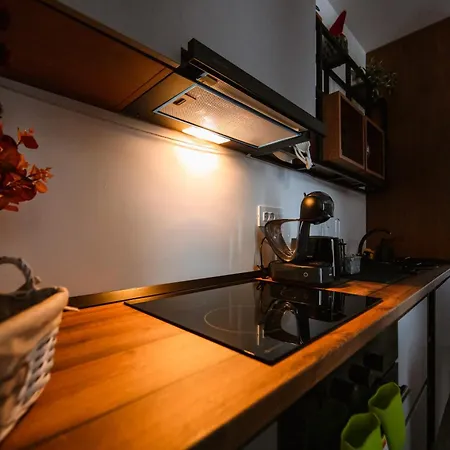 Blue Sky Apartment *